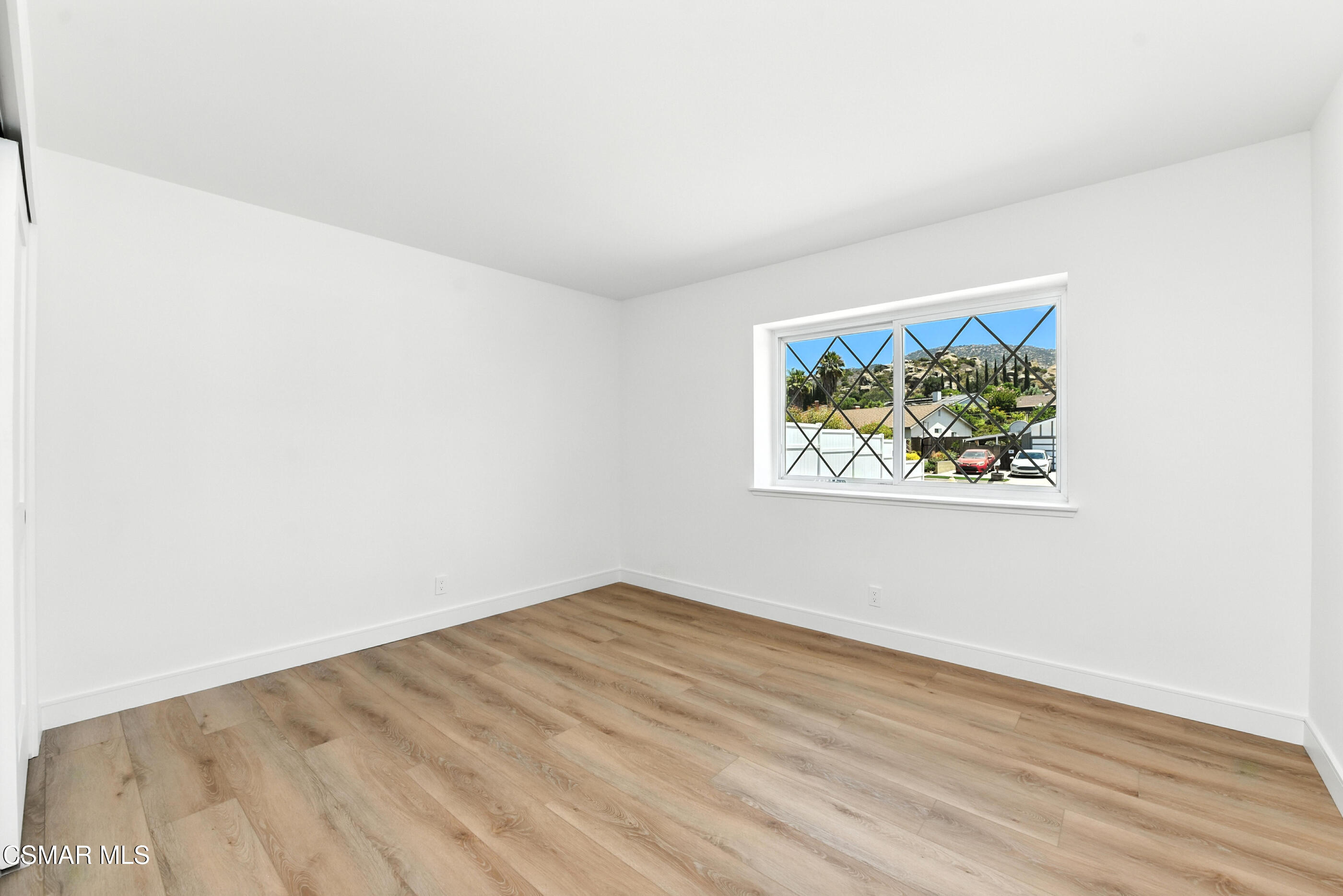 6669 Charing Street Simi Valley, CA 93063 - Photo 38 of 52