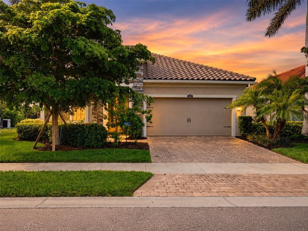 11595 Renaissance Boulevard Venice, FL 34293 - Photo 1 of 52