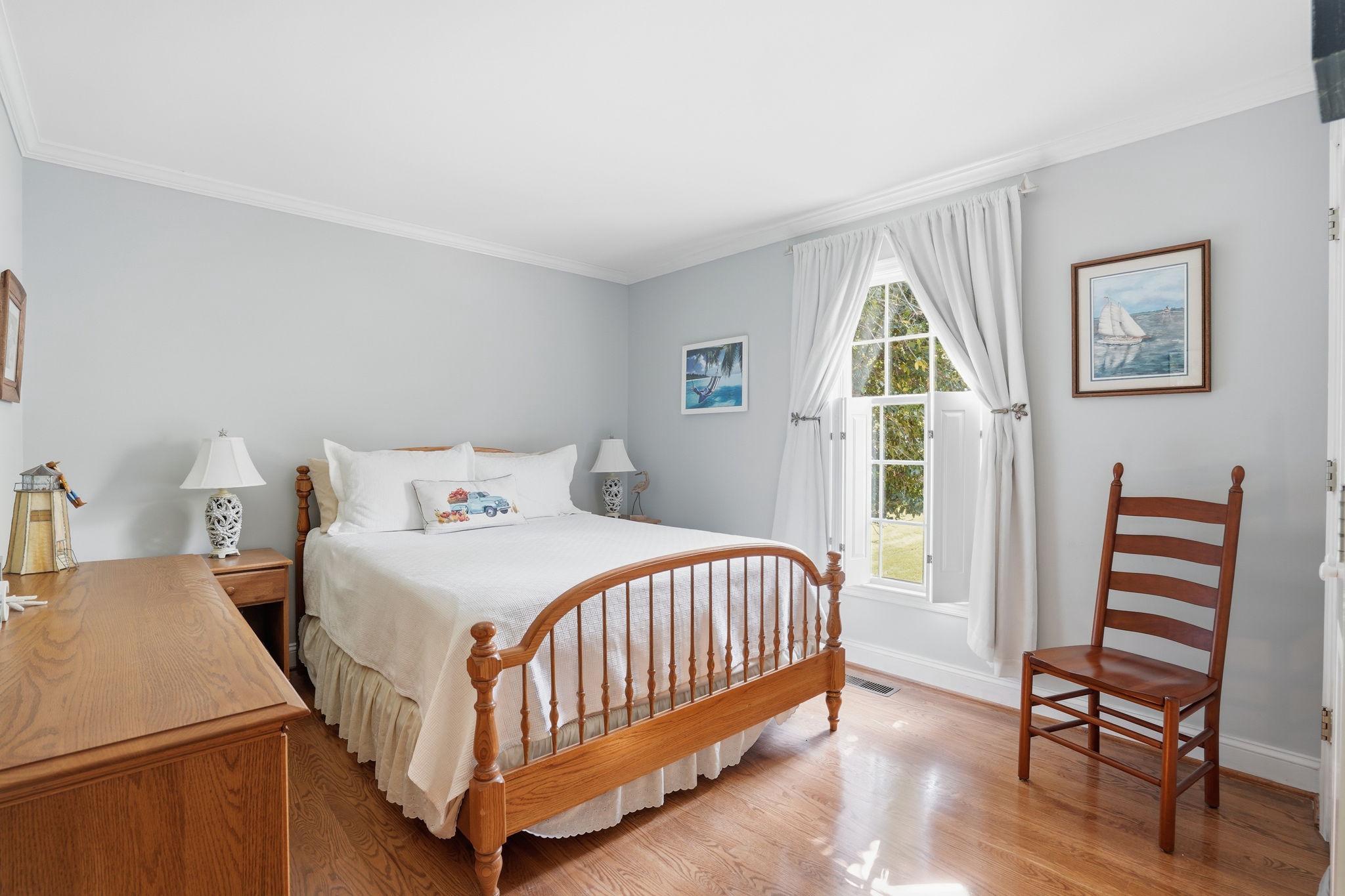 2829 Thornbrook Road Ellicott City, MD 21042 - Photo 21 of 34 Second bedroom
