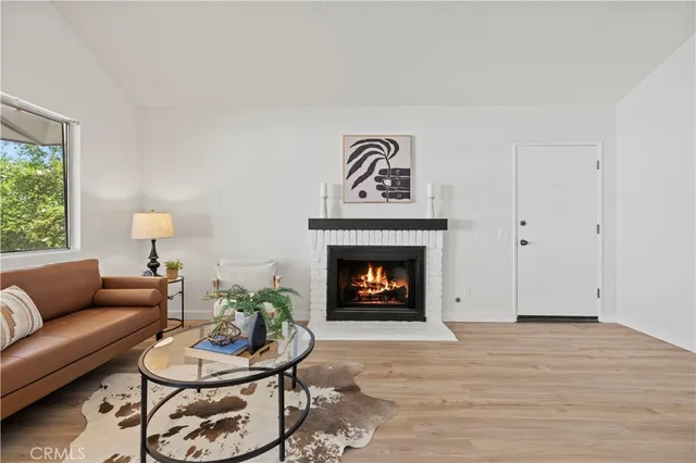 $519,000 | 25273 Ave Dorena, Newhall, CA 91321