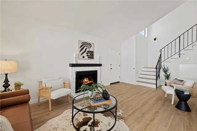 $519,000 | 25273 Ave Dorena, Newhall, CA 91321