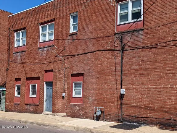 $650 | 500 North Shamokin Street, Unit 1, Shamokin, PA 17872
