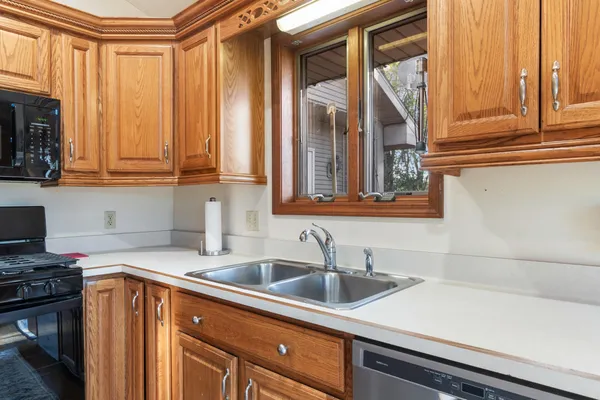 $330,000 | 11735 Waldron Road, Jerome, MI 49249