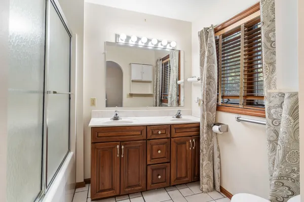 $330,000 | 11735 Waldron Road, Jerome, MI 49249