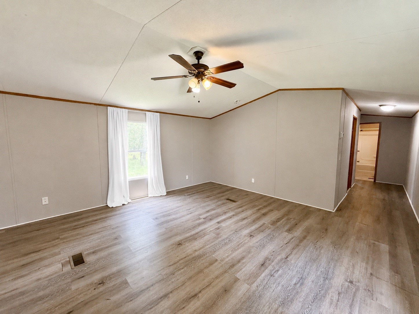 102 Western Way Angleton, TX 77515 - Photo 12 of 40