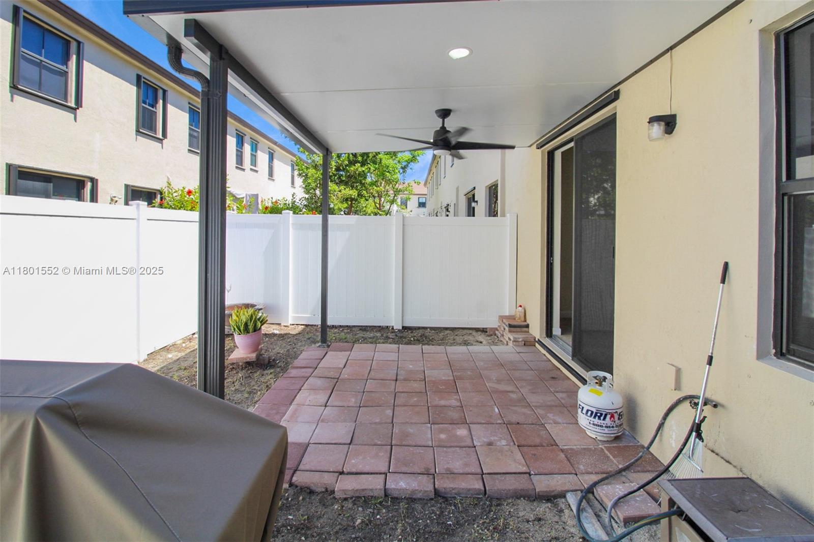 11094 West 33rd Way Hialeah, FL 33018 - Photo 16 of 46 a view of an entryway with wooden floor
