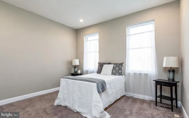 $2,599 | 14 South East Avenue, Baltimore, MD 21224