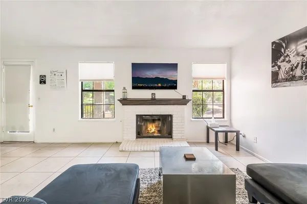$1,495 | 5576 West Rochelle Avenue, Unit 22A, Las Vegas, NV 89103