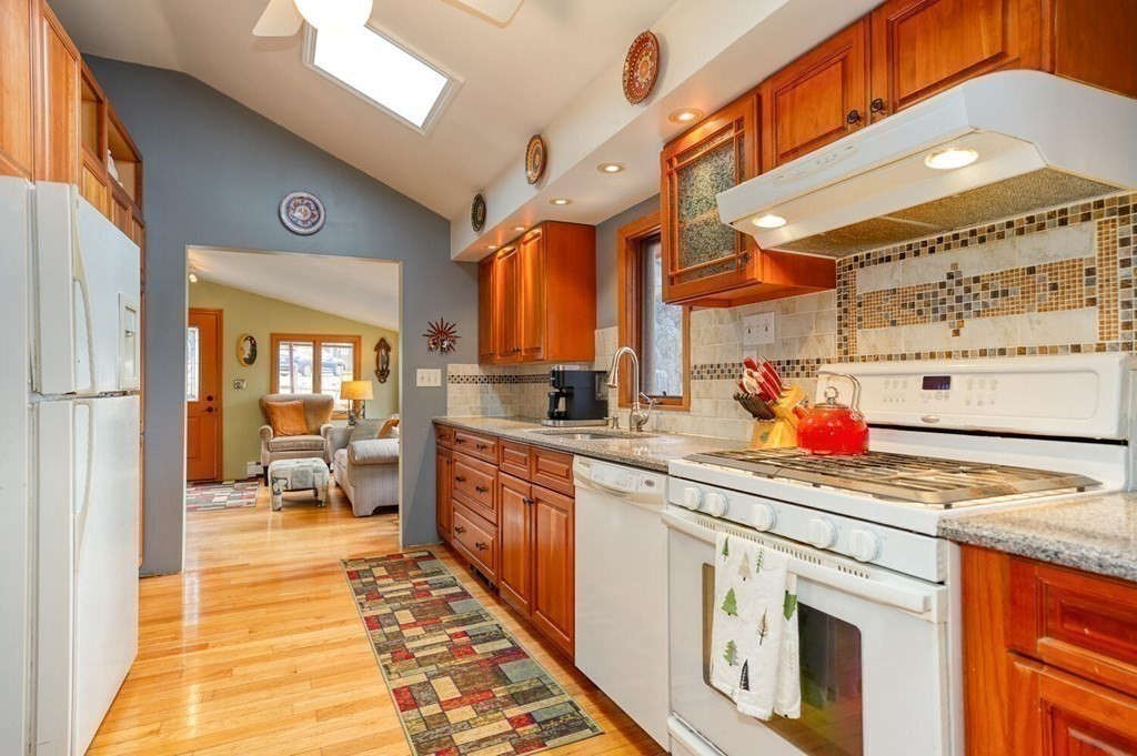 53 Wright Road Ayer, MA 01432 - Photo 8 of 42 Gallery Image 8