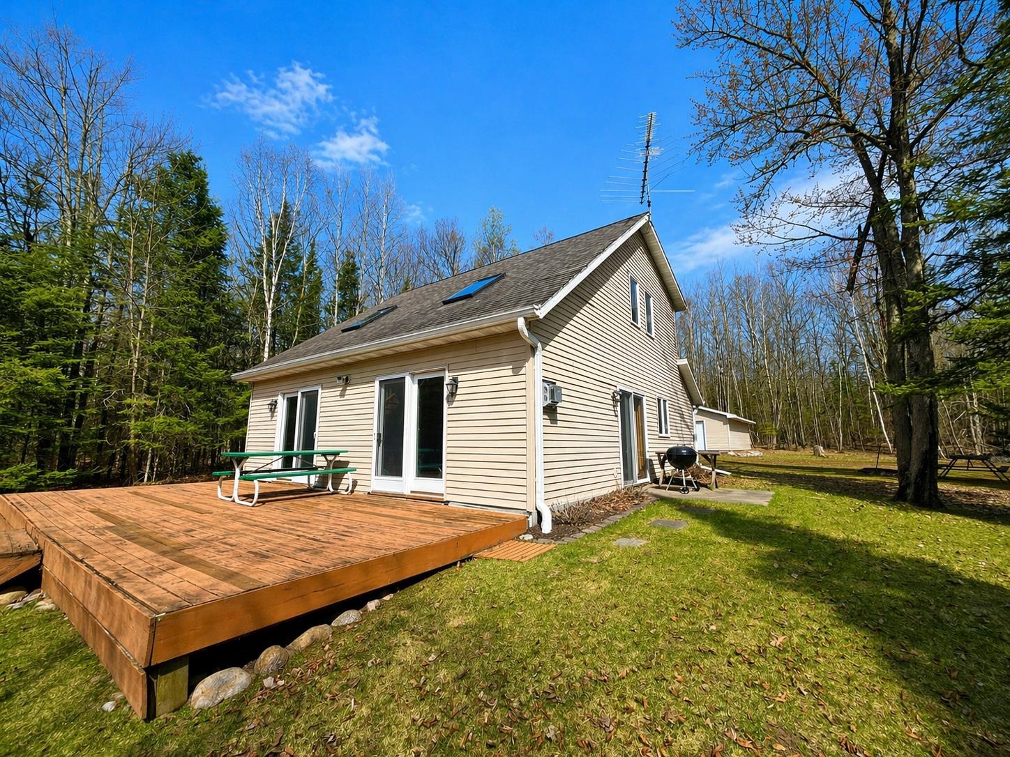 14809 McCabe Road Lakewood, WI 54138 - Photo 2 of 39