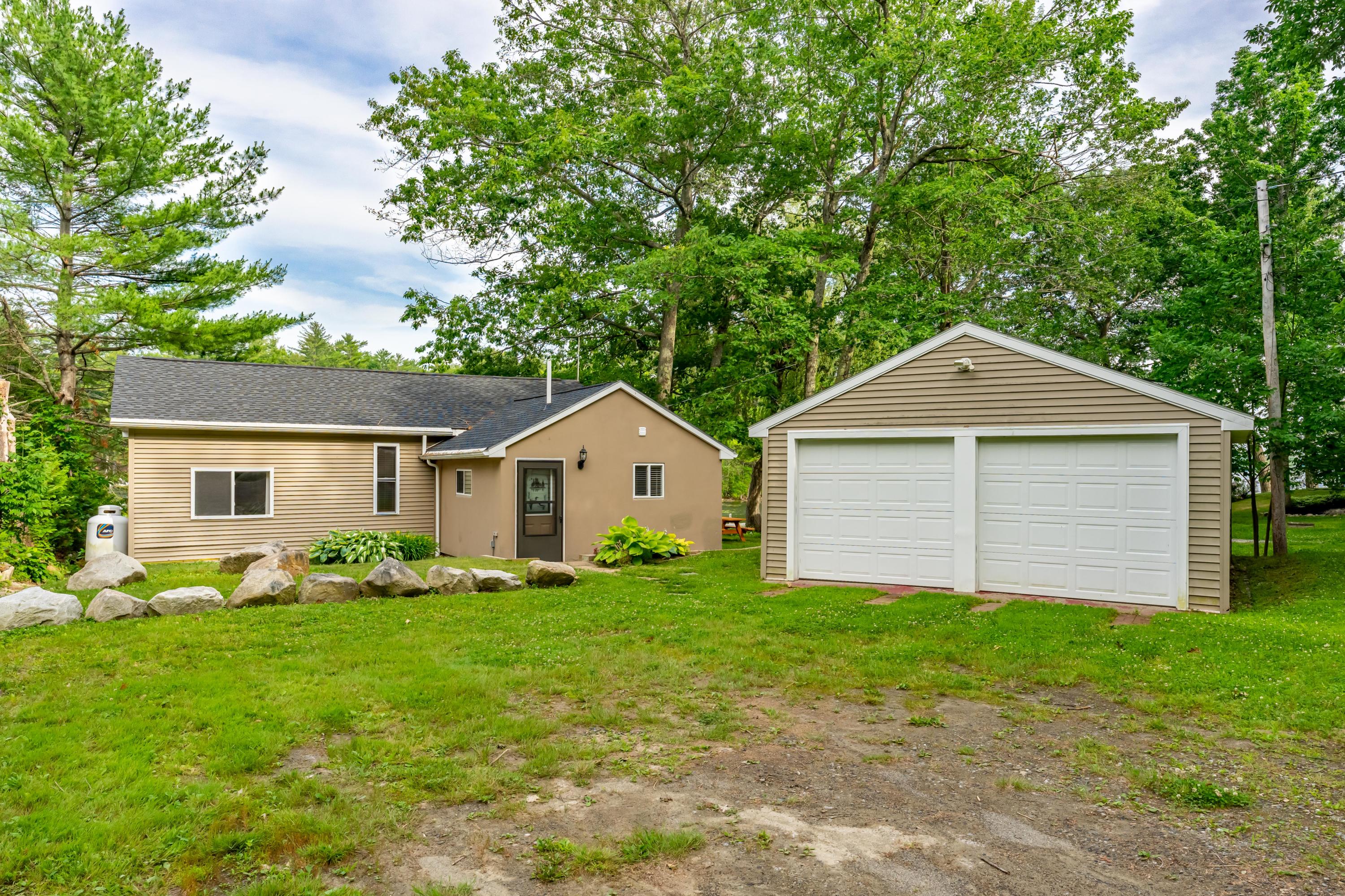 65 Hayden Road Augusta, ME 04330 - Photo 2 of 31 1