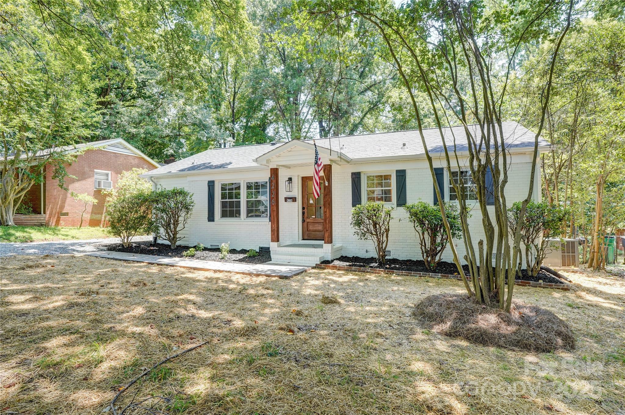4226 Raney Way Charlotte, NC 28205 - Photo 43 of 44 Gallery Image 43