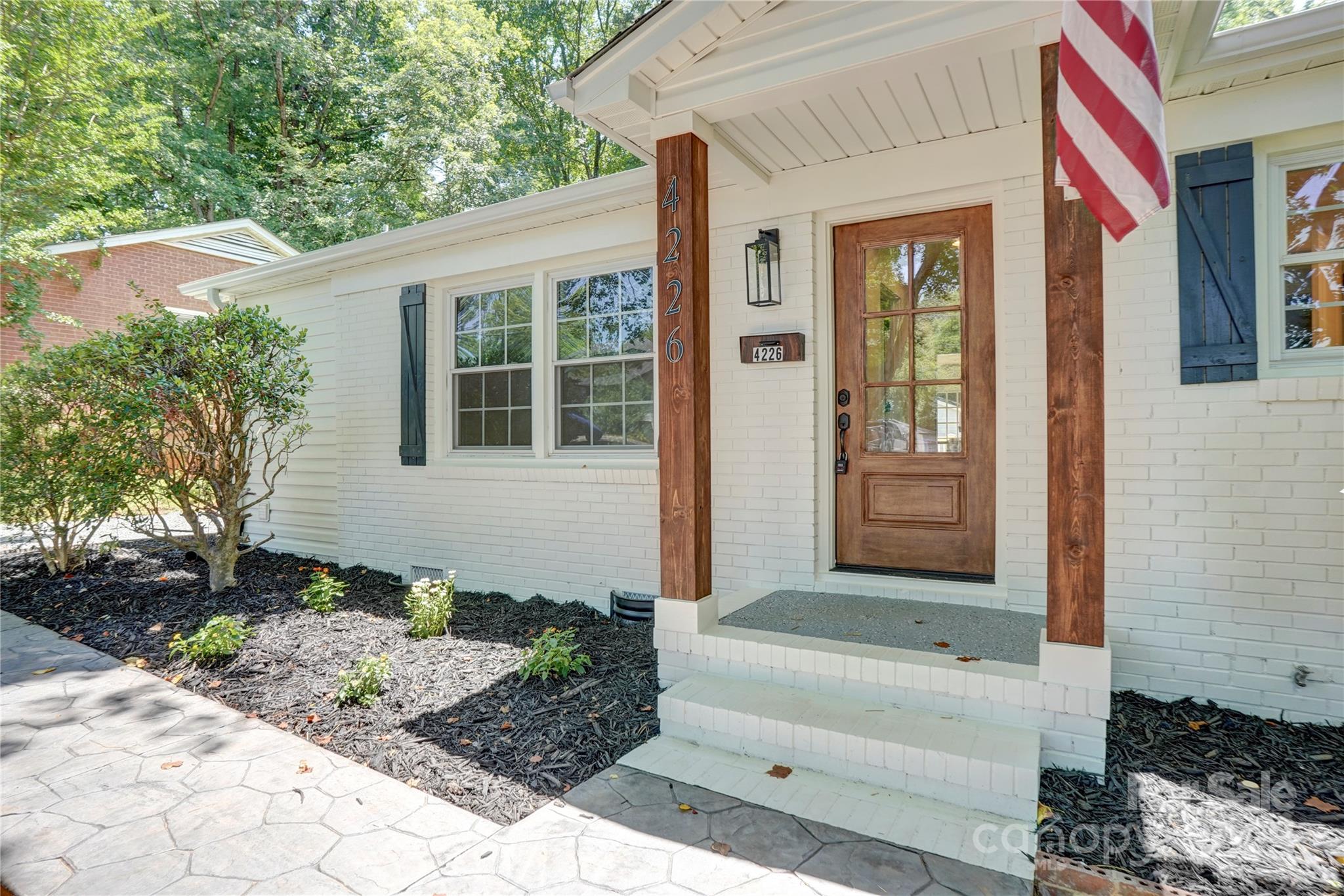 4226 Raney Way Charlotte, NC 28205 - Photo 5 of 44 Gallery Image 5