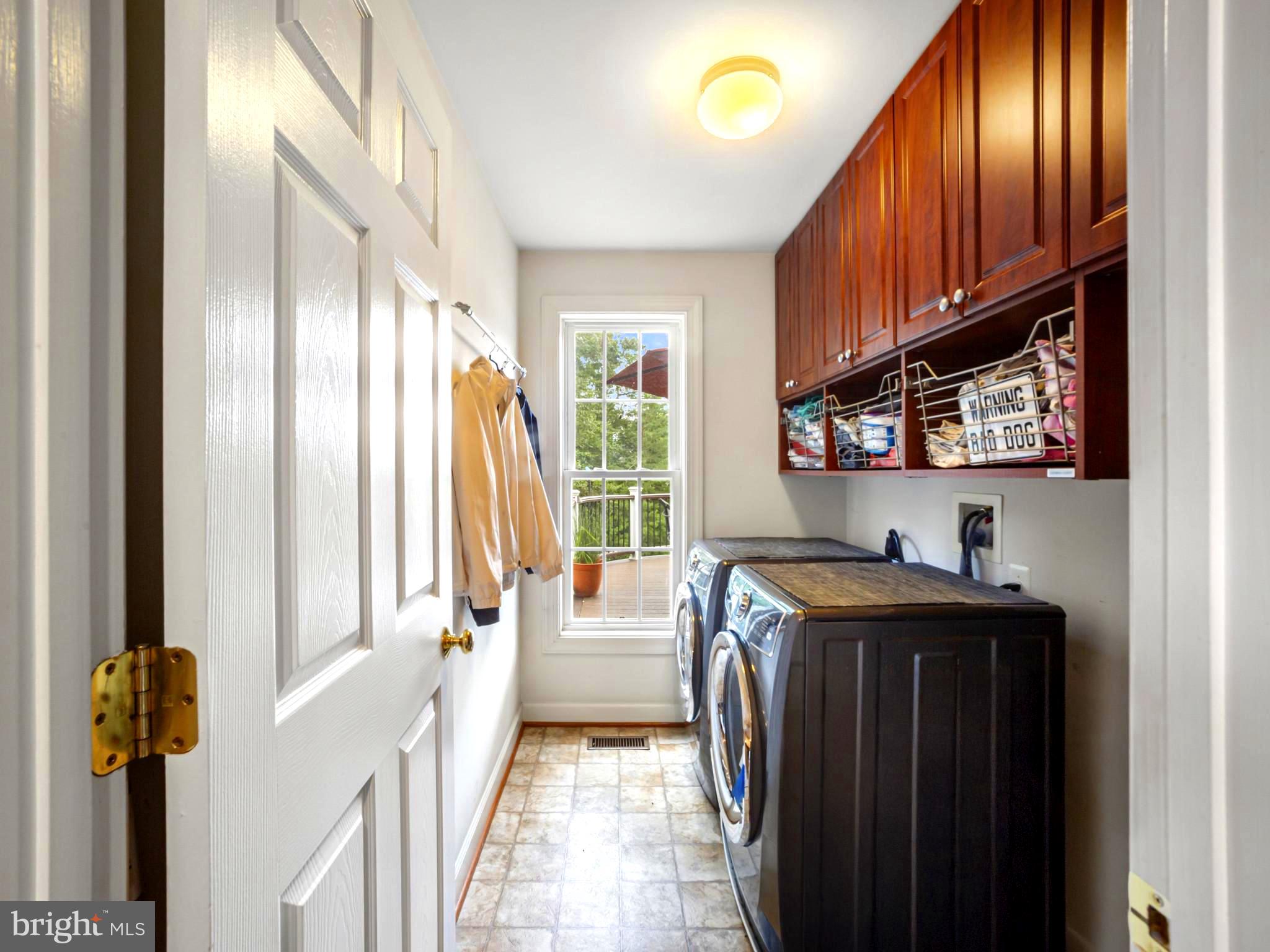 733 Seneca Drive Odenton, MD 21113 - Photo 20 of 83 a view of a kitchen with a sink and cabinets