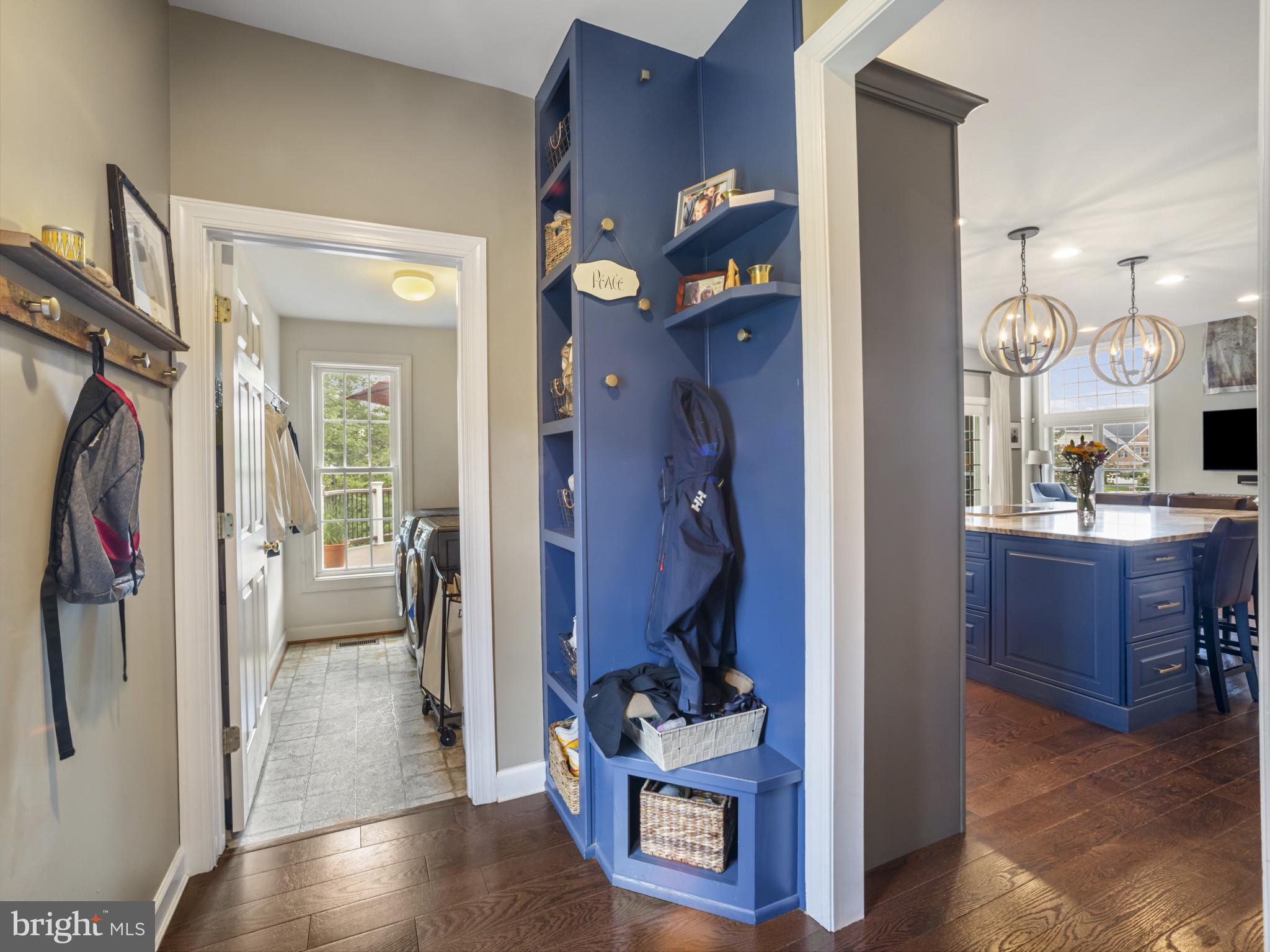 733 Seneca Drive Odenton, MD 21113 - Photo 21 of 83 a view of a living room