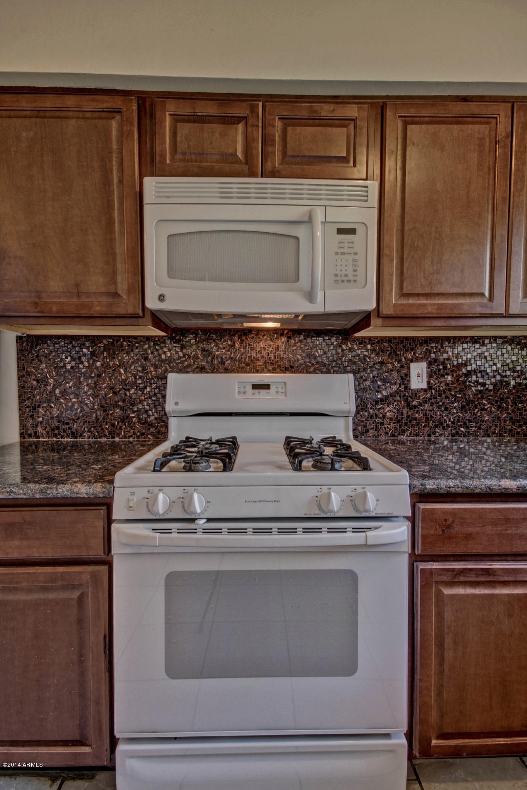 3837 West Cheery Lynn Road Phoenix, AZ 85019 - Photo 8 of 26 Cheery Lynn (14)
