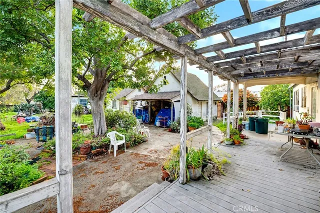 a view of a living room with furniture