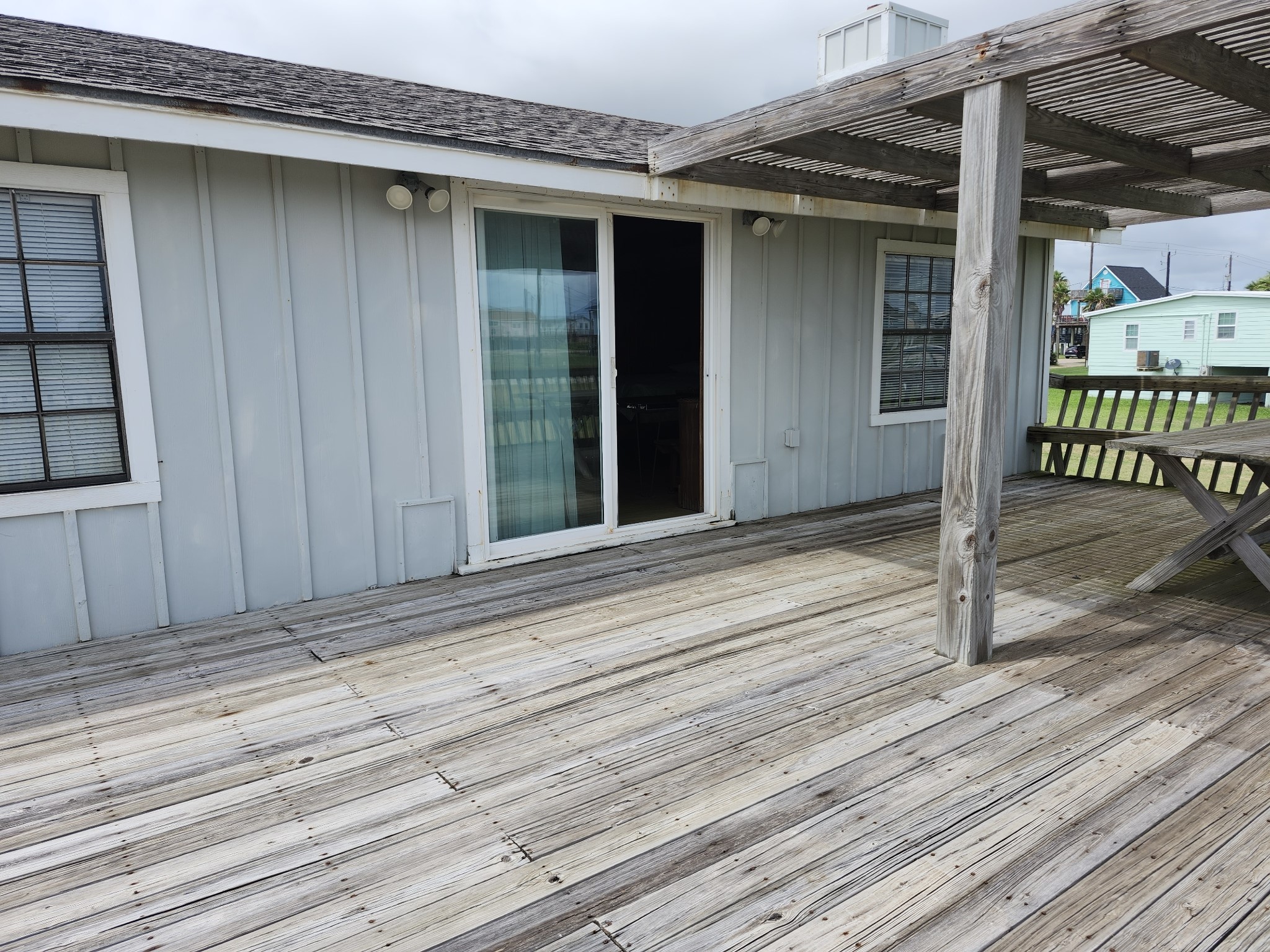 522 Surf Drive Surfside Beach, TX 77541 - Photo 3 of 27 It is made for relaxing