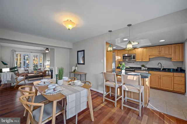 $375,000 | 5533 Green Dory Lane, Columbia, MD 21044