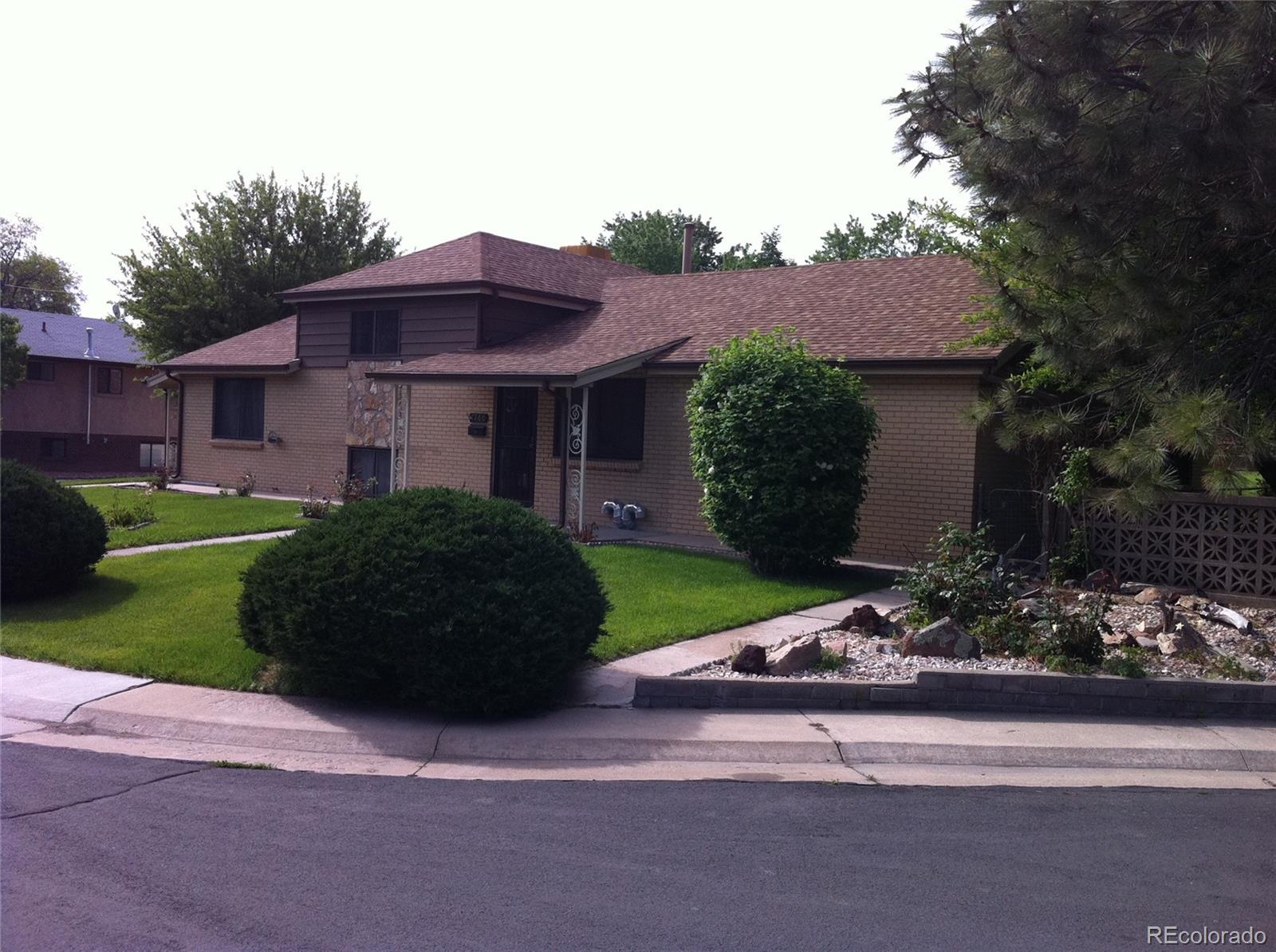 7260 West 35th Place Wheat Ridge, CO 80033 - Photo 3 of 4