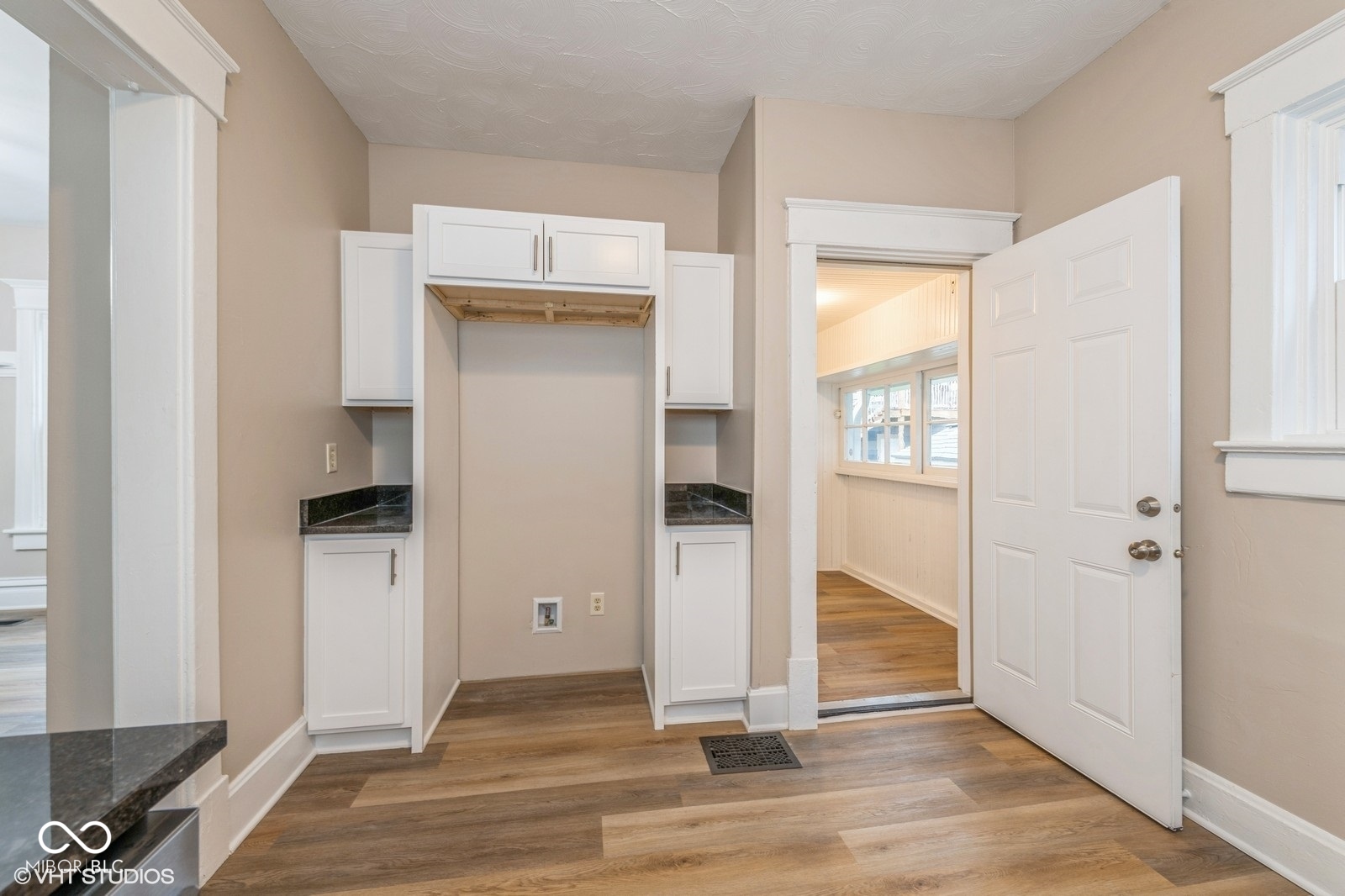 3738 Ruckle Street Indianapolis, IN 46205 - Photo 7 of 15 Gallery Image 7