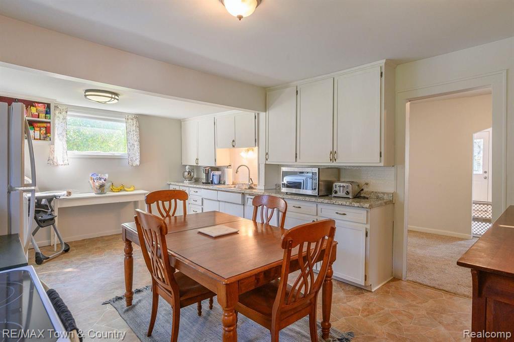 5440 North McKinley Road Flushing, MI 48433 - Photo 6 of 19
