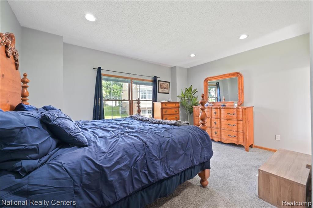 31055 Seneca Lane Novi, MI 48377 - Photo 23 of 36
