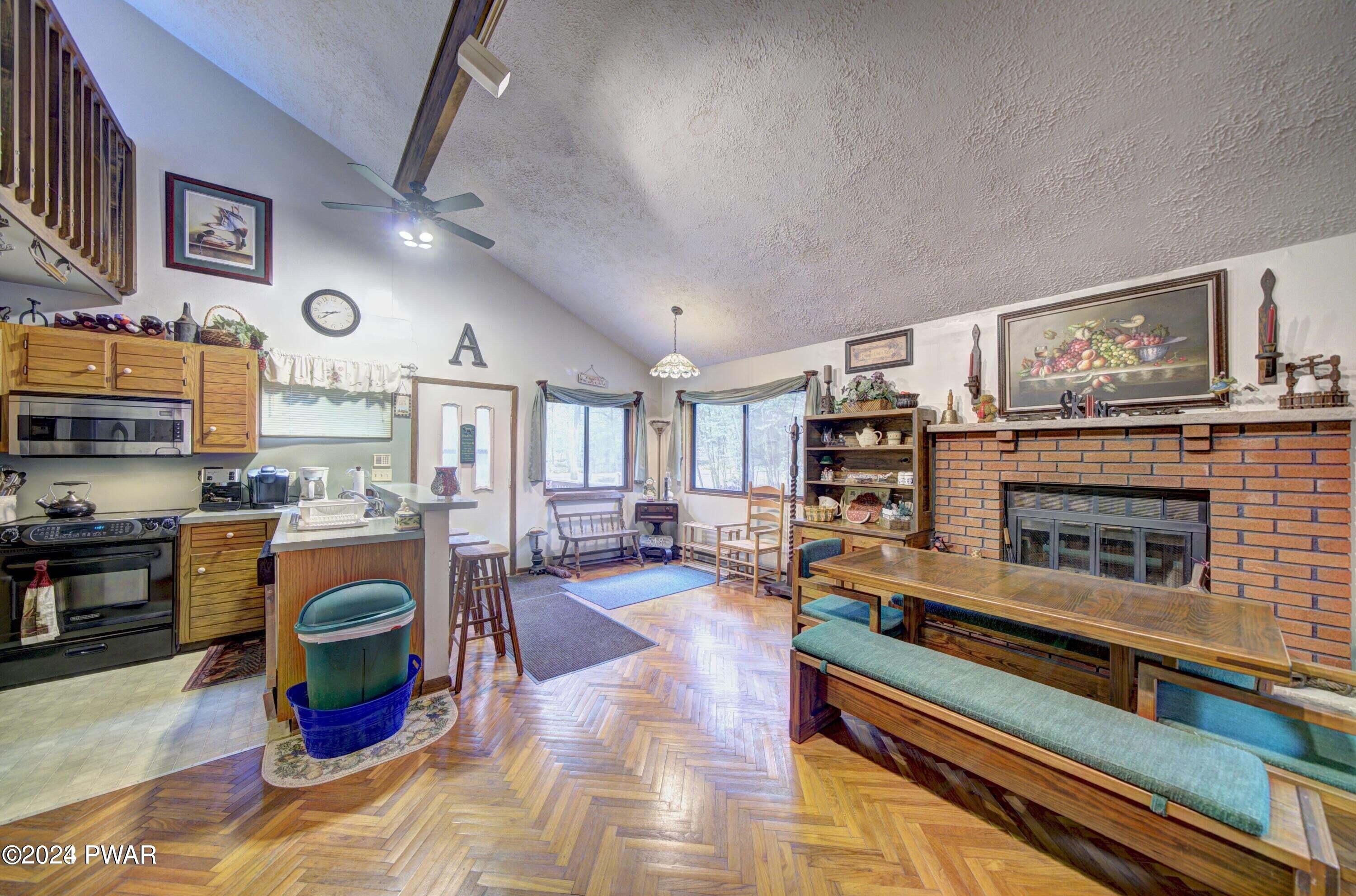 202 Tanager Road Lackawaxen, PA 18435 - Photo 41 of 43