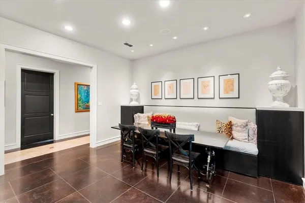 $1,095,000 | 45 Palisades Boulevard, Longview, TX 75605