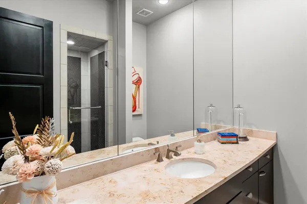 $1,095,000 | 45 Palisades Boulevard, Longview, TX 75605