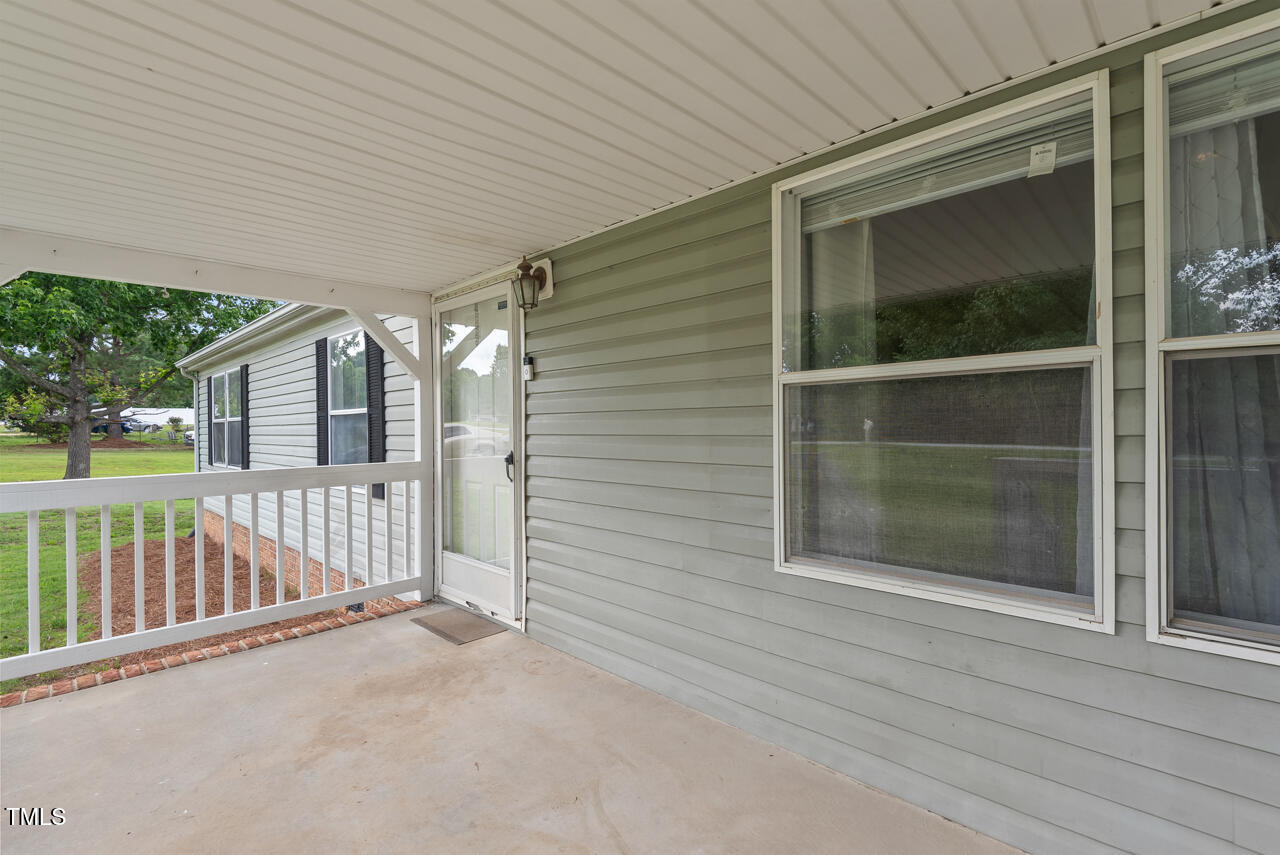 558 Christys Way Roxboro, NC 27574 - Photo 4 of 30 05
