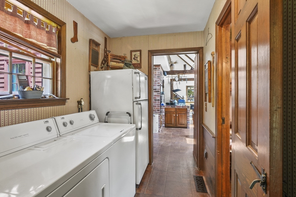 260 Ward Hill Road Phillipston, MA 01331 - Photo 11 of 42