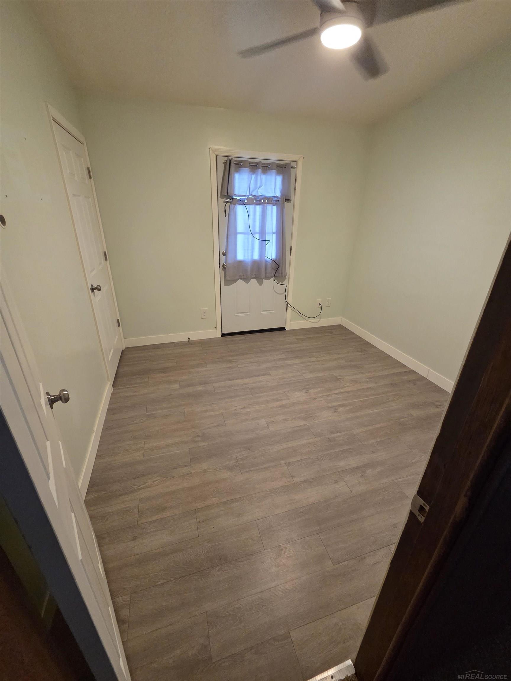 2535 Locust Port Huron, MI 48060 - Photo 9 of 15