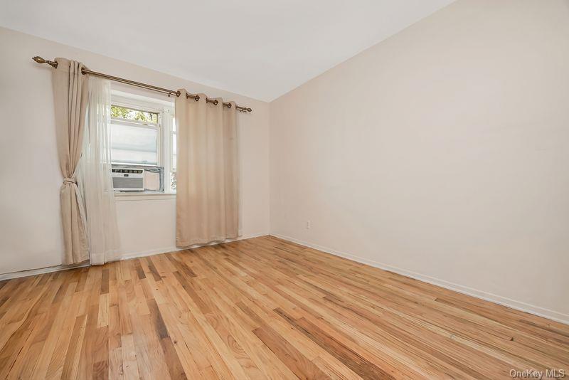 215-08 23rd Road Queens, NY 11360 - Photo 10 of 34