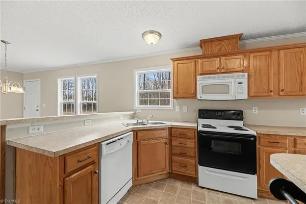 $375,000 | 6670 Bonlee Road, Bear Creek, NC 27344