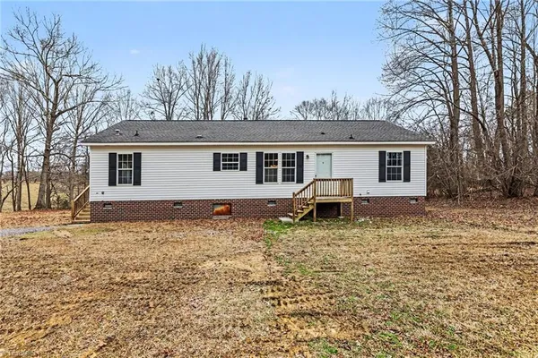 $375,000 | 6670 Bonlee Road, Bear Creek, NC 27344