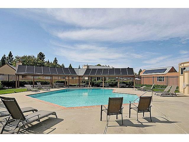 5070 Plaza Corona Santa Clara, CA 95054 - Photo 18 of 18 a view of a chairs and table on the terrace