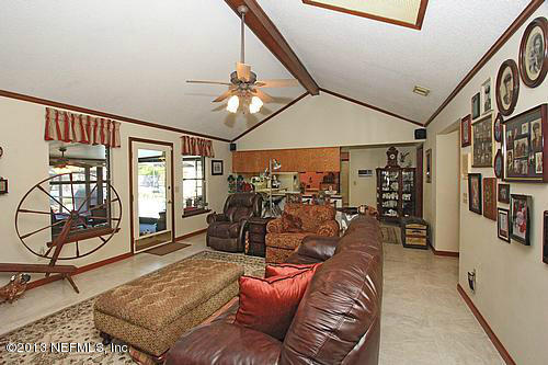 12634 Brady Road Jacksonville, FL 32223 - Photo 13 of 29 Family room 2