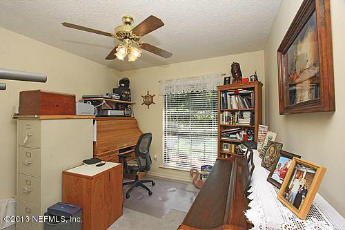 12634 Brady Road Jacksonville, FL 32223 - Photo 18 of 29 Bedroom 2/Office
