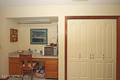12634 Brady Road Jacksonville, FL 32223 - Photo 9 of 29 Built-in desk area
