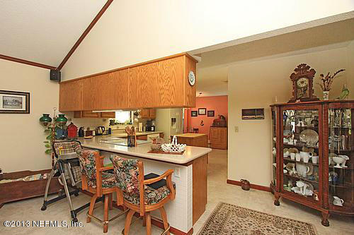 12634 Brady Road Jacksonville, FL 32223 - Photo 10 of 29 Breakfast bar