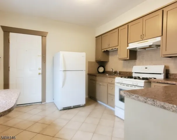 $1,700 | 615 West Camplain Road, Unit 3, Manville, NJ 08835