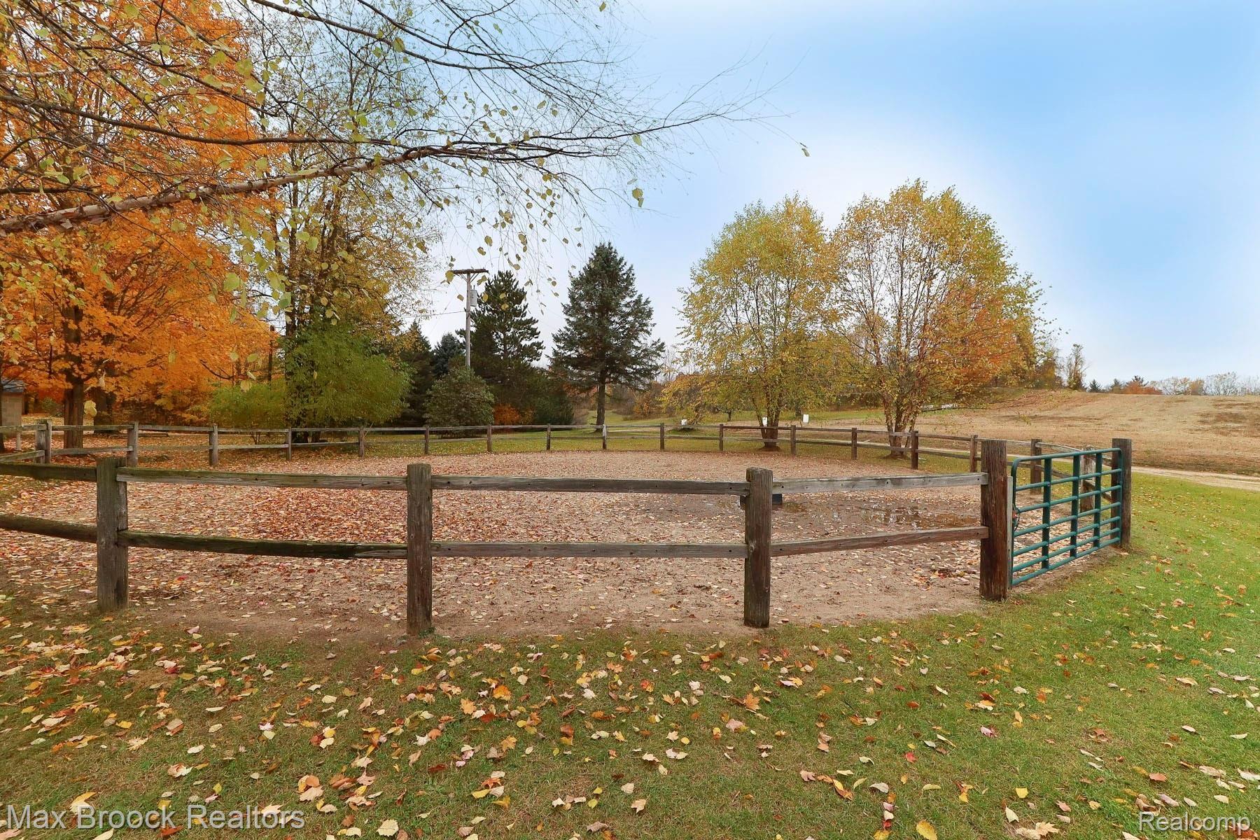 5144 Hurds Corner Road Mayville, MI 48744 - Photo 17 of 83 round pen