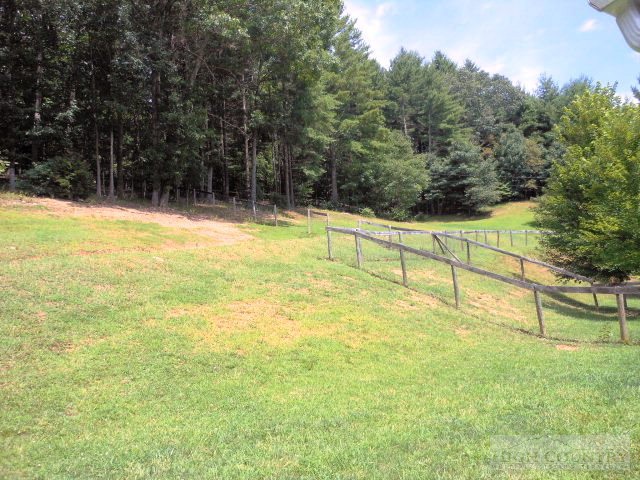 2008 Shatley Springs Road Crumpler, NC 28617 - Photo 12 of 30 Gallery Image 12