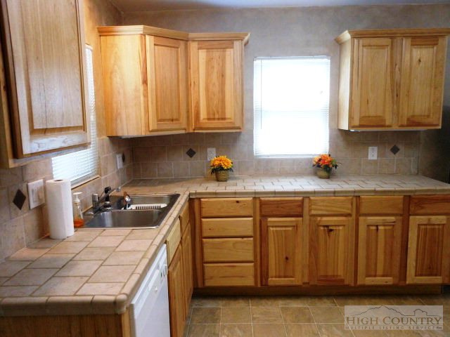2008 Shatley Springs Road Crumpler, NC 28617 - Photo 13 of 30 Gallery Image 13