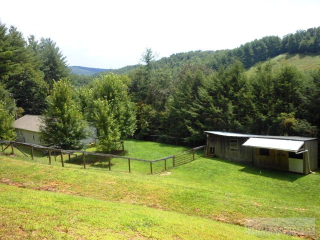 2008 Shatley Springs Road Crumpler, NC 28617 - Photo 16 of 30 Gallery Image 16