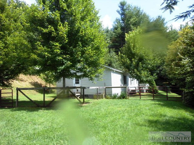 2008 Shatley Springs Road Crumpler, NC 28617 - Photo 19 of 30 Gallery Image 19