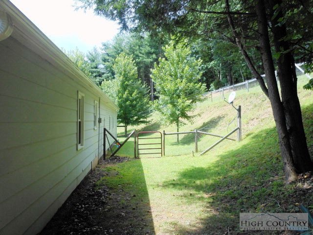 2008 Shatley Springs Road Crumpler, NC 28617 - Photo 21 of 30 Gallery Image 21