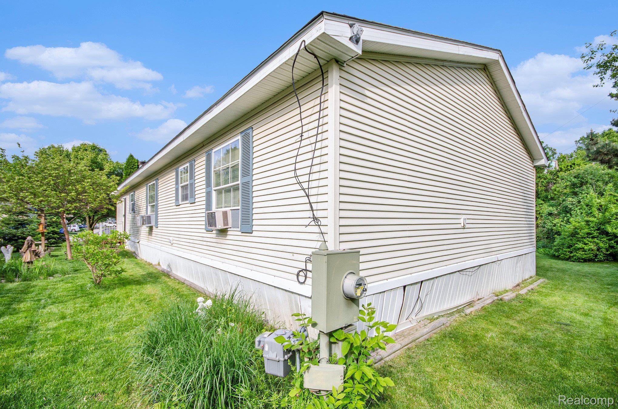 100 Chinkapin Rill Fenton, MI 48430 - Photo 16 of 17