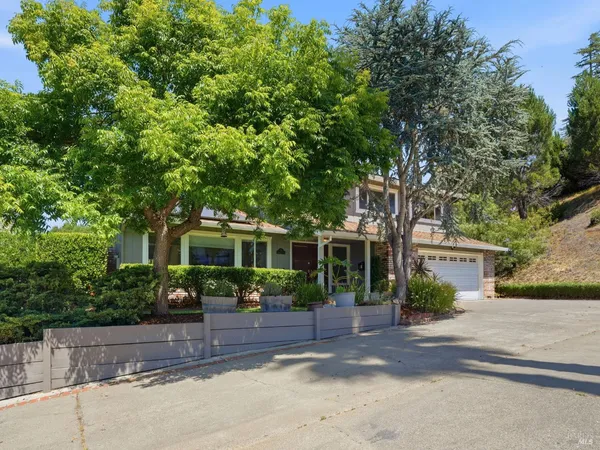 $1,249,000 | 33 Manzano Court, Novato, CA 94945